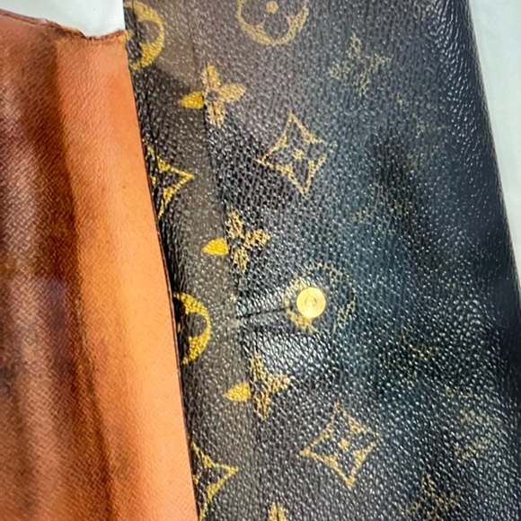 Louis Vuitton Dark Brown Monogram Clutch - Picture 9 of 13